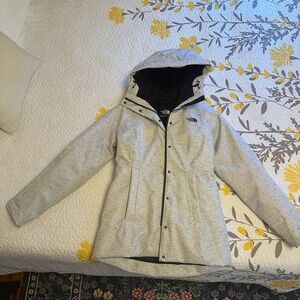 NWOT The North Face Women's White Hooded Ski Jacket